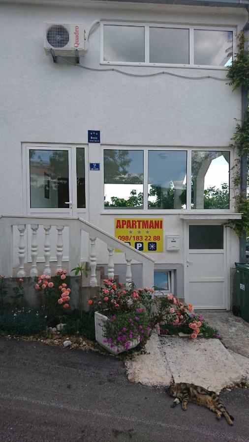 Apartmani Kocka Primošten Esterno foto
