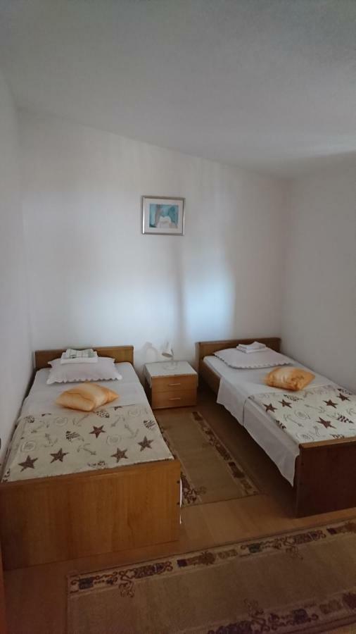 Apartmani Kocka Primošten Esterno foto