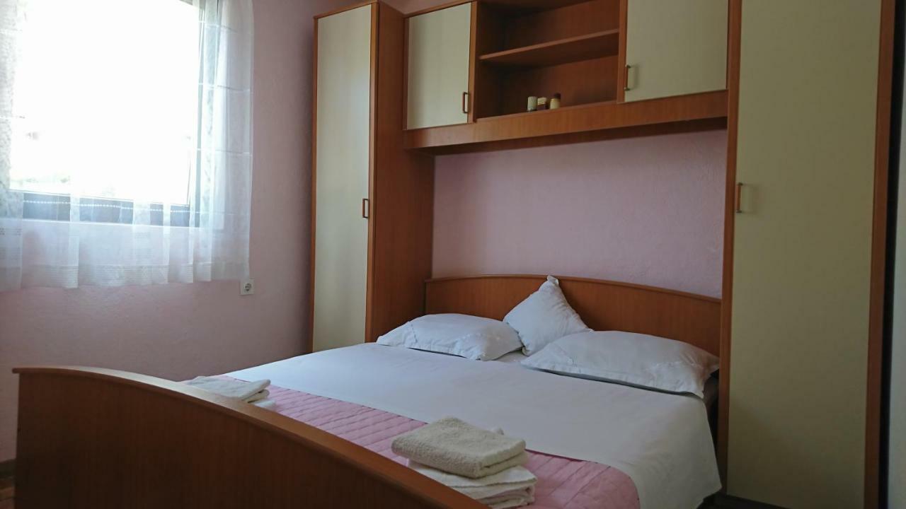 Apartmani Kocka Primošten Esterno foto